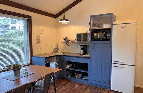 Harrison Hot Springs Hotel | Beautiful, chic cottage, sleeps 6