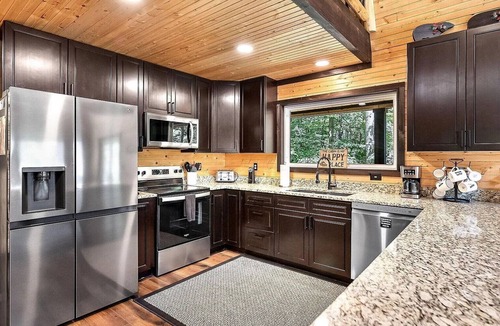 Rockbridge Cabin | Beautiful Cabin on 20 Acres in Hocking Hills