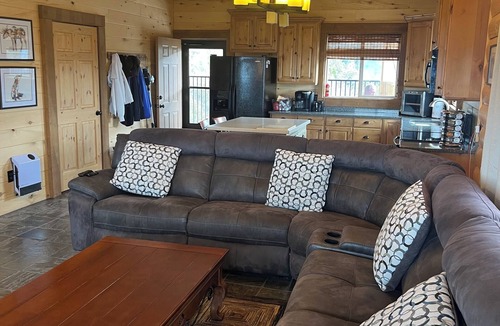 Mount Pleasant Cabin | Beautiful Cabin Tucked away in Utah Mountains located in Pine Creek Resort