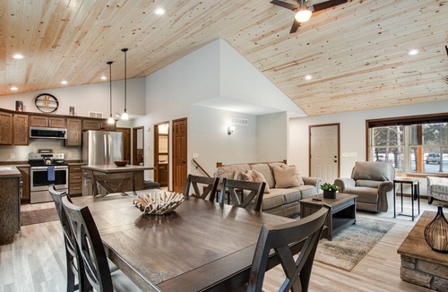Arkdale House | Beautiful cabin with fast WiFi, firepit, pergola, W/D, & central AC