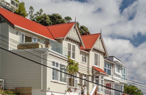Oriental Bay House | Beautiful central executive home