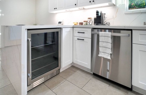 Baldwin Park House | Beautiful & Centrally Located close to everything 3- bedroom home, AC, WiFi