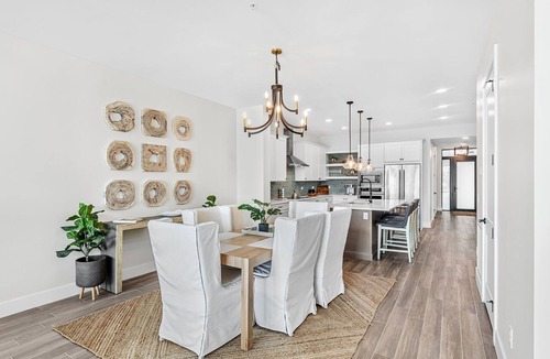 Melbourne Beach Condo | Beautiful Coastal Condo: Stunning Riverfront Views & Resort Amenities!
