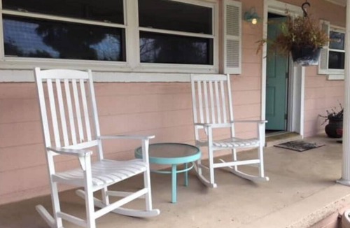 Neptune Beach House | Beautiful Coastal Beach Home - 2 min walk to Beach- 4 bedroom 3 bath 2 masters!