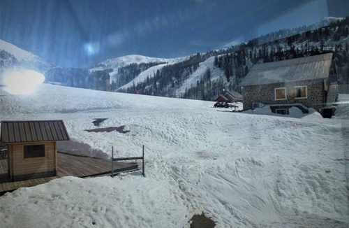 Isola Apartment | Beautiful comfortable apartment at the foot of the slopes with internet