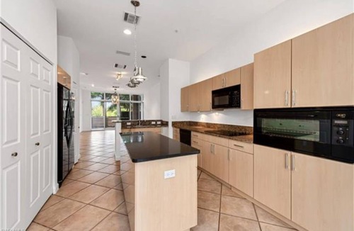 Calais House | Beautiful Condo in Luxury Gated Complex In Pelican Bay