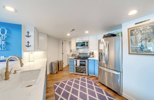 Chelan Condo | Beautiful Condo w/Balcony on Lake Chelan!