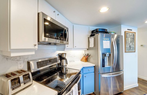 Chelan Condo | Beautiful Condo w/Balcony on Lake Chelan!