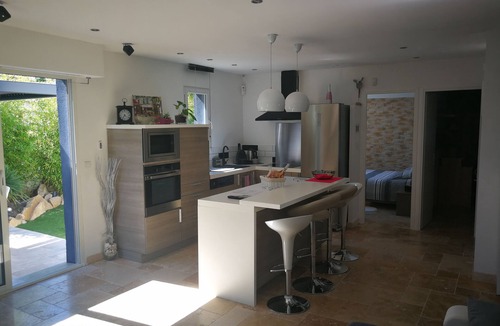Les Arcs-sur-Argens Villa | Beautiful contemporary villa close to azure and lake