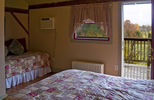 Blooming Glen House | Beautiful Converted Barn on Bucks County Farm Estate