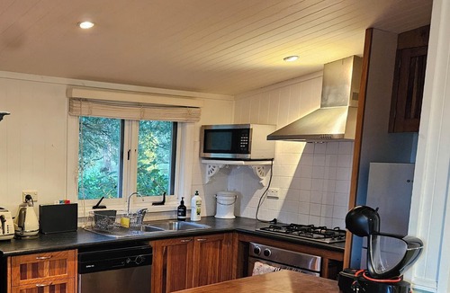 Woodhill Cottage | Beautiful Cottage in great location with lovely views