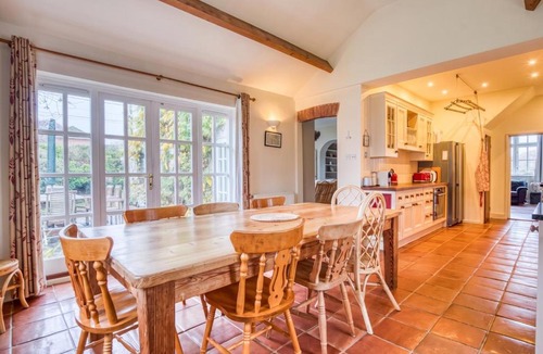 New Forest District House | Beautiful Country House with Forest View & Garden