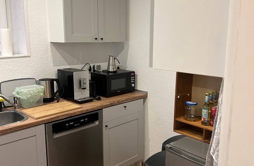 Oberkleen Apartment | Beautiful, cozy accommodation with separate rooms, shared kitchen and bathroom