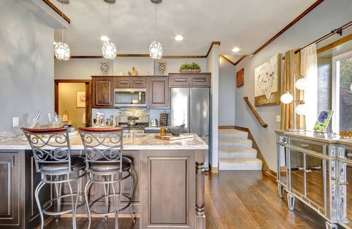 Rabbit Creek Ski Chalet | Beautiful Cozy, Peaceful chalet with AC in Anchorage