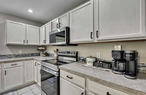 Crystal River House | Beautiful Crystal River, springs, scallops & scuba diving with boat parking!