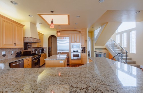 Oceano House | Beautiful custom home near beach