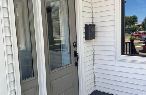 Dickinson House | Beautiful Downtown Home, Close To Everything