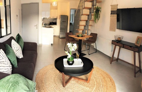 Aix-les-Bains Apartment | Beautiful duplex, air-conditioned, panoramic lake view, quality fittings, close to town center