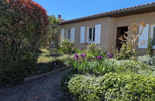 Le Sequestre Villa | Beautiful escape, house, pool and intimate garden.