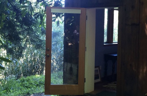 Occidental House | Beautiful Flat in Western Sonoma's redwood hills with hot tub, pets ok