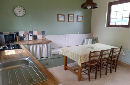 Cherence-le-Roussel House | Beautiful 2 Bedroom Refurbished Gite in Rural Normandy
