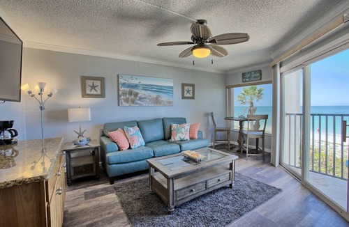 Belleair Beach Condo | Beautiful freshly remodeled beachfront condo