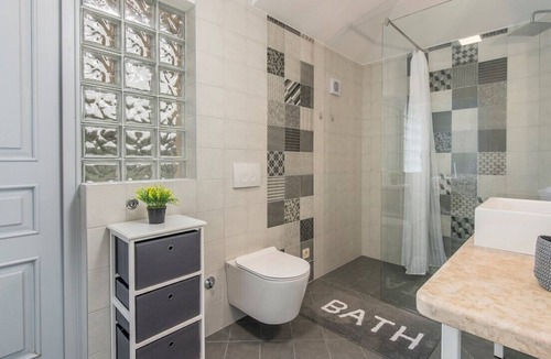 Mali Maj Villa | Beautiful fully equipped luxury villa with private garden and private pool in a great location near Porec and the beach