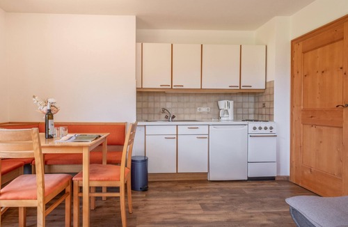 Brixen im Thale Apartment | Beautiful group accommodation only 240m from the ski lift!