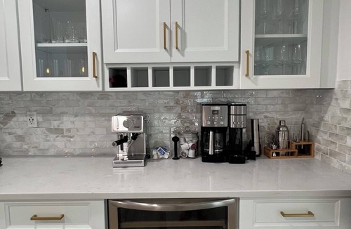 Hampton Bays House | Beautiful Hamptons home close to beaches, shopping, & restaurants!