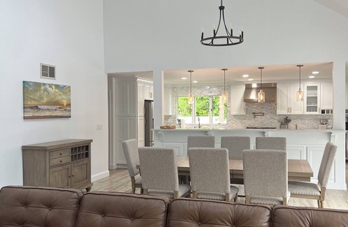 Hampton Bays House | Beautiful Hamptons home close to beaches, shopping, & restaurants!