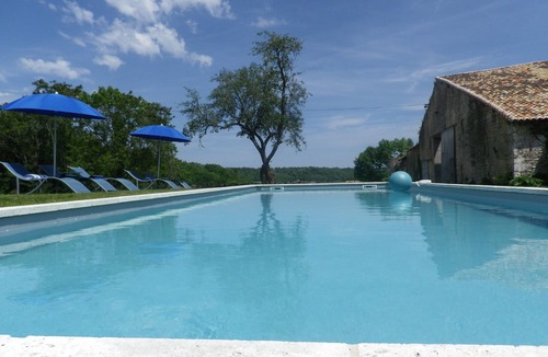 Sers House | Beautiful hillside manor/chateau with private heated pool