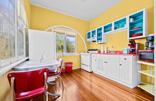 Gainesville Apartment | Beautiful, Historic 1 BR Apartment- Walk Downtown