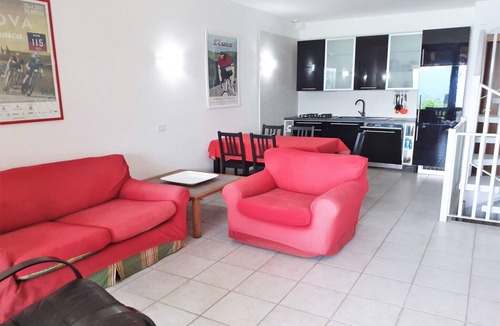 Campagnano di Roma House | Beautiful holiday home with private terrace