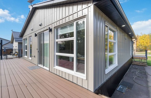 Alberta Beach House | Beautiful home in peaceful and tranquil location