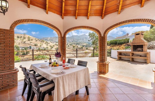 Archez House | Beautiful home in árchez