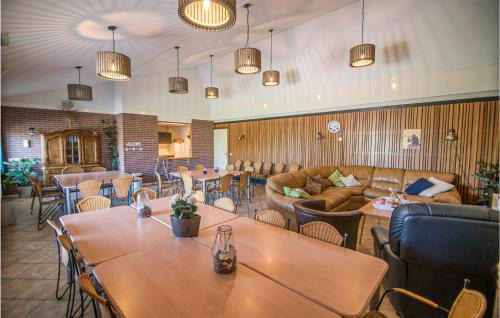 Linde House | Beautiful Home In Den Ham With Kitchen