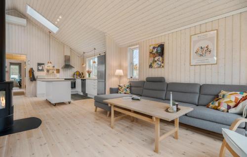 Ordrup House | Beautiful Home In Fårevejle With Wifi