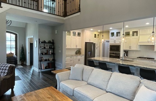 Buechel House | Beautiful home with pool & home gym! Just 15 min to ISCO Championship!