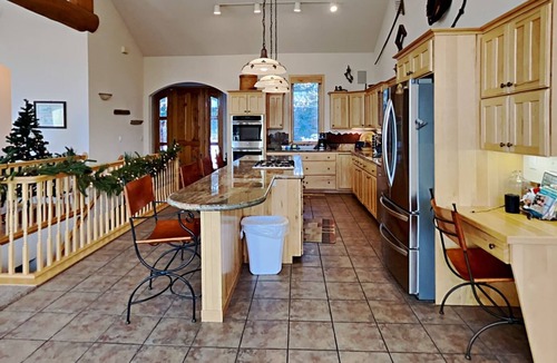 Corinthian Hills House | Beautiful home with stunning views, a hot tub, and a pool table ready!