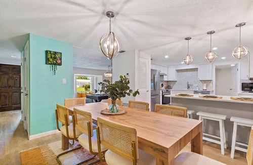 Bayshore Gardens House | Beautiful house close to IMG, Anna Maria Island and Siesta Key.