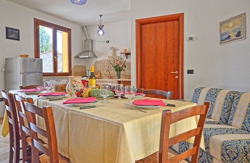 Monteverdi Marittimo Apartment | Beautiful apartment for 8 people with pool