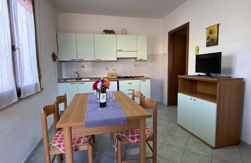 Vada Apartment | Beautiful apartment for 4 guests with TV and patio
