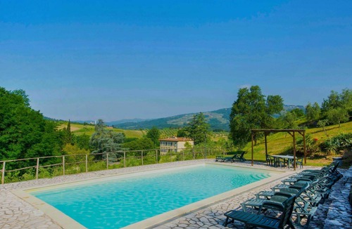 Serravalle Pistoiese Villa | Beautiful private villa for 16 people with private pool, WIFI and TV
