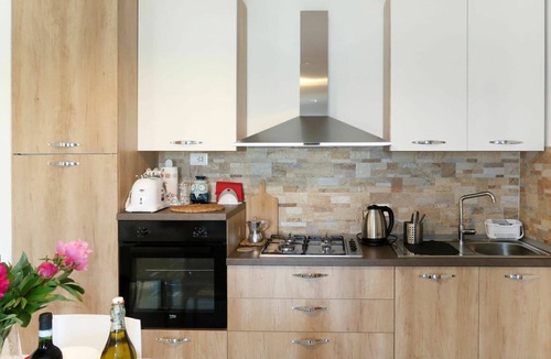 Villanova d'Albenga Apartment | Beautiful apartment for 6 people with WIFI, A/C, TV and terrace