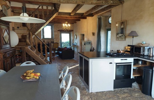 Cazillac House | Beautiful Lotoise house, located in a typical village. Large garden and swimming pool.