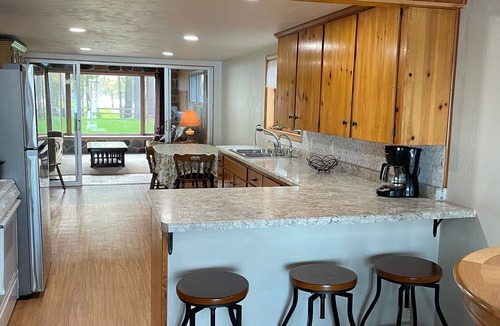Clintonville Cottage | Beautiful Lake Front Property Located on the Cloverleaf Lakes.