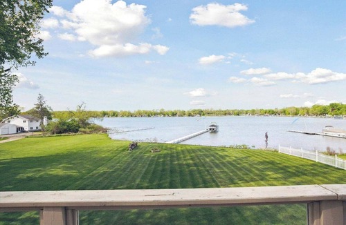 Clarklake House | Beautiful Lake Front House on Clark Lake with a Large Yard! Sleeps 20+