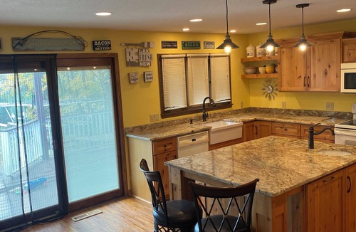 Markesan House | Beautiful Lake Home on 1 acre of frontage. Year around recreation & relaxation!