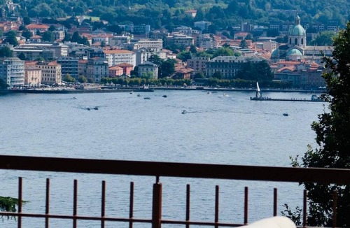 Como Apartment | Beautiful Lake View