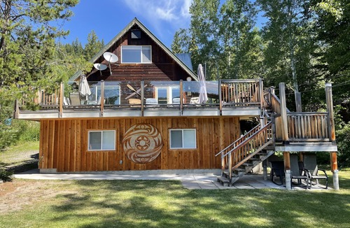 Okanagan-Similkameen Cabin | Beautiful Lakefront Cabin on Osprey Lake